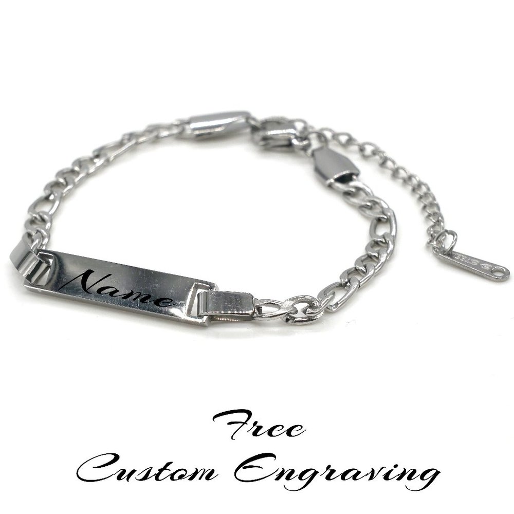 Silver baby bracelet with personalized name plate. - Picture 1 of 5